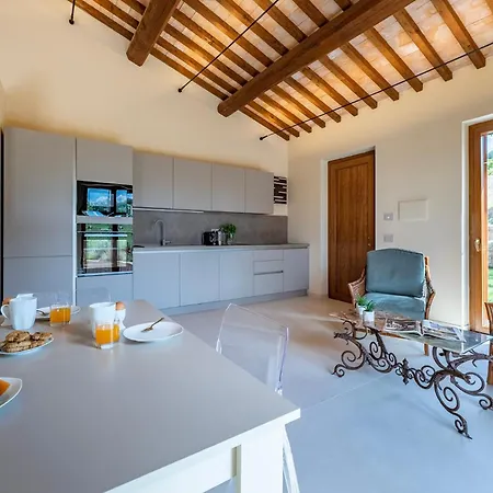 Villa Poggio Ambrato 18, Emma